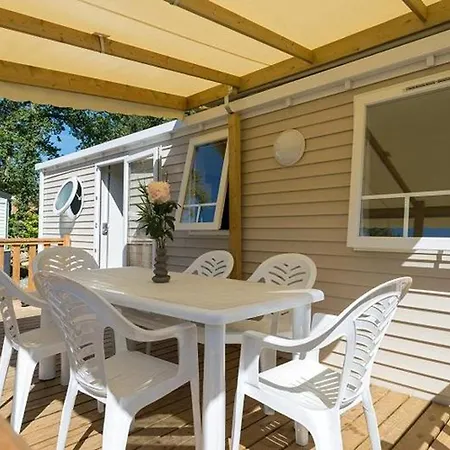 Mobil-home 6 Personnes Avec Terrasse à - Api-1-52-371 Royan