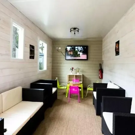 Kemp Mobil-home 6 Personnes Avec Terrasse A - Api-1-52-371